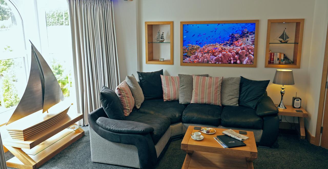 The Oceanic Luxury Aparthotel 法尔茅斯 外观 照片