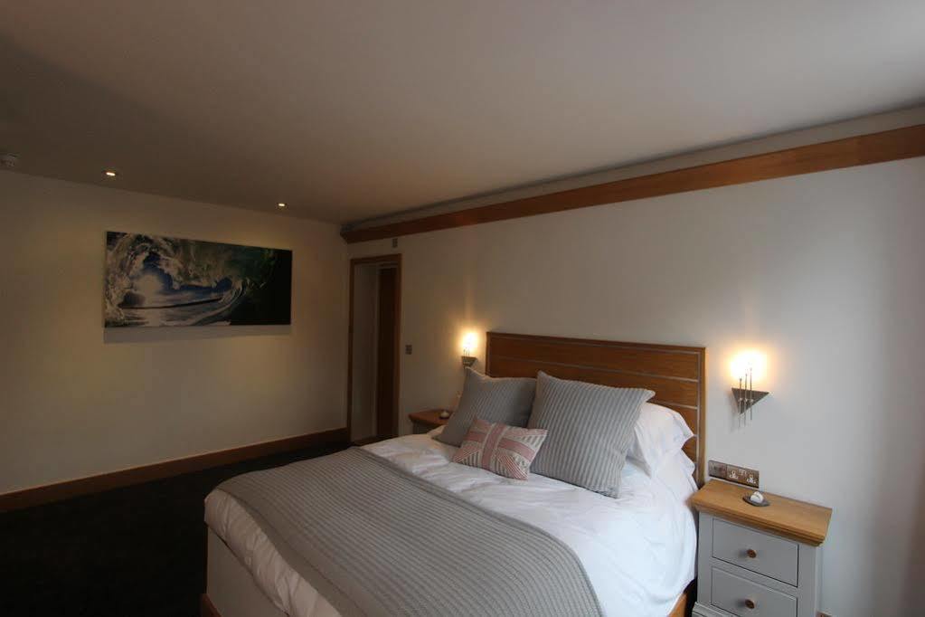 The Oceanic Luxury Aparthotel 法尔茅斯 外观 照片