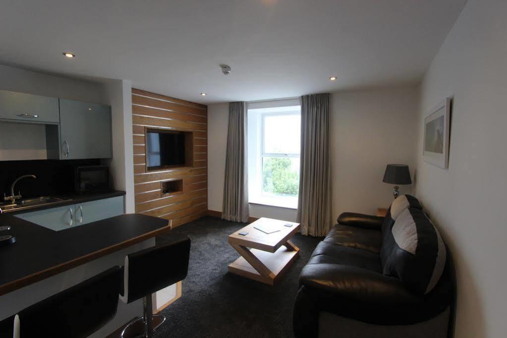 The Oceanic Luxury Aparthotel 法尔茅斯 外观 照片